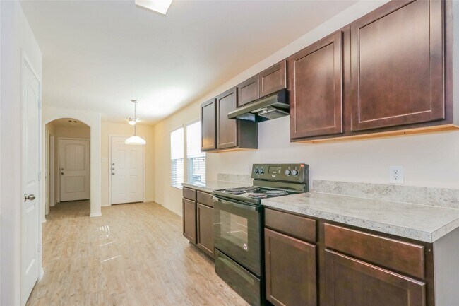 Foto del edificio - 13911 Westfield Dr