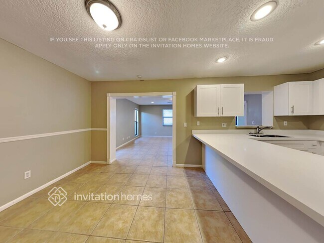 Foto del edificio - 11869 Birch St
