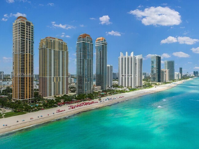 Foto del edificio - 17749 Collins Ave