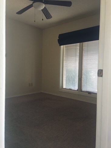 Foto del edificio - 5207 90th St