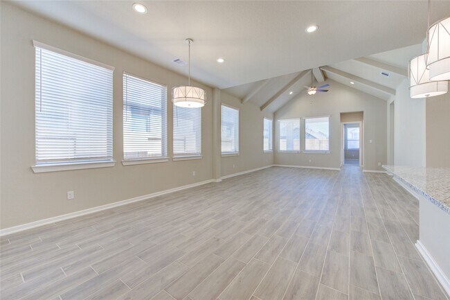 Building Photo - 4203 Maple Glen Dr