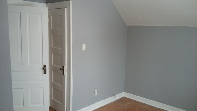 Building Photo - OPM 3rd St Duplex