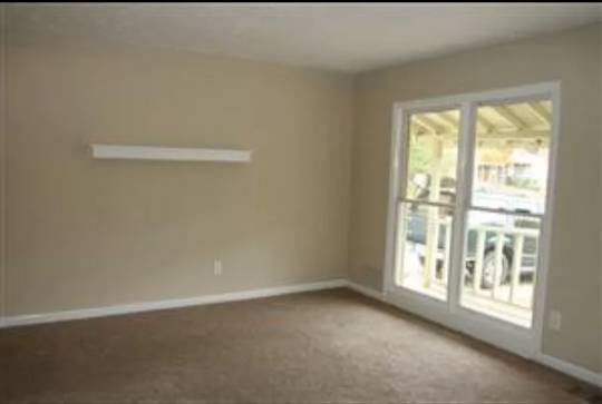 Building Photo - 211 Dover Ct