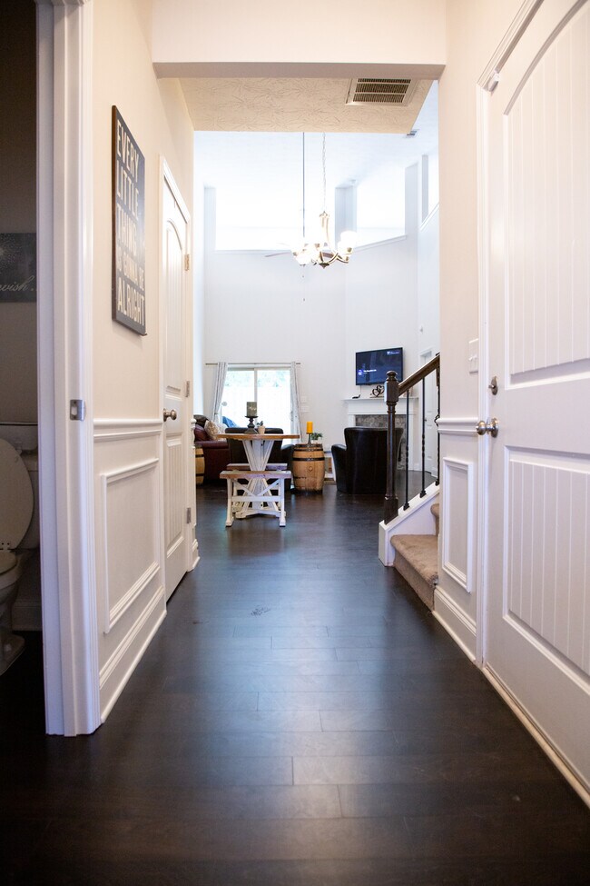 Building Photo - 6037 Townes Way