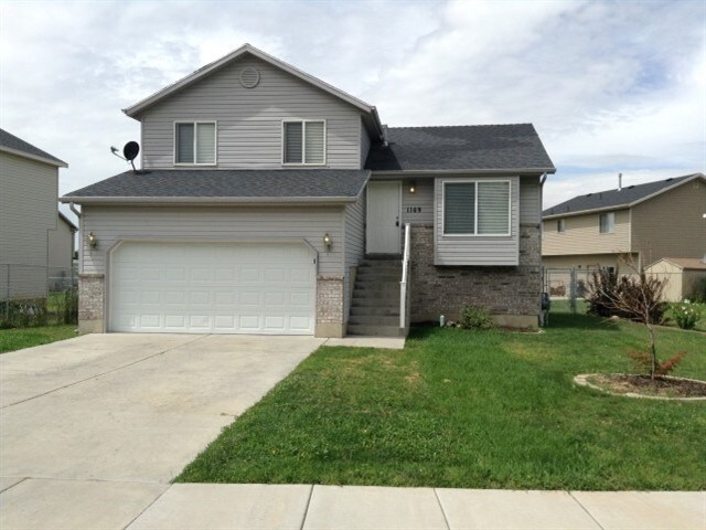 Foto principal - 1169 N Orchard Ave