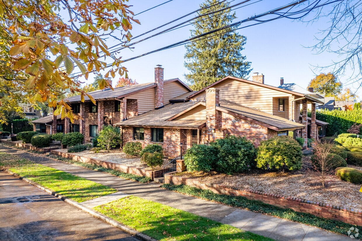 Foto principal - 2517 NE Hancock St