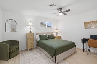 Building Photo - 313 E Riviera Dr