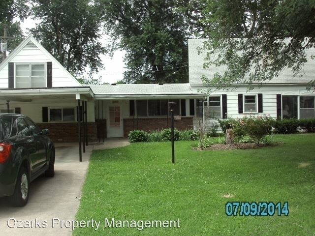 Building Photo - 2016 S Windsor Dr