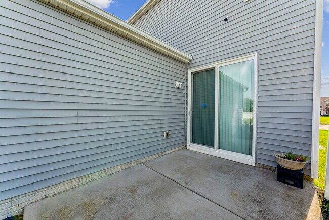 Foto del edificio - 5615 Ellis Brook Dr