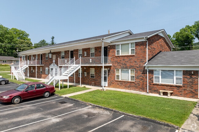 Building Photo - East Court Apartments