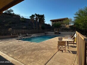 Building Photo - 1130 E Butler Dr