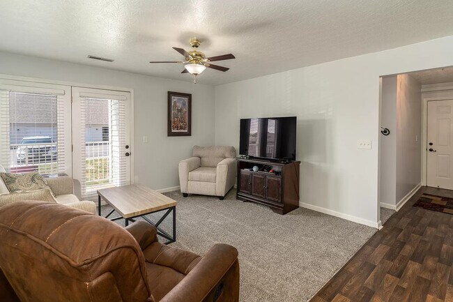 Building Photo - 10260 Crossbow Ct