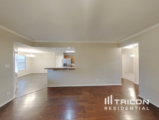 Building Photo - 605 Reagan Lane Burleson TX