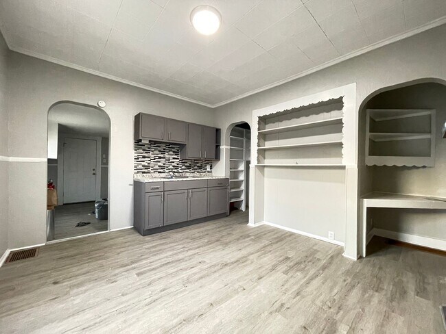 Foto del edificio - Xenia Duo! **Move In Special - 50% Off Fir...