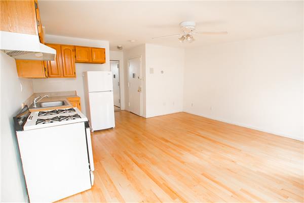 Building Photo - 183 Avenue B