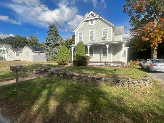 Building Photo - 155 Hill St