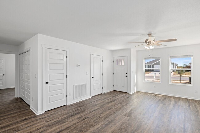 Building Photo - Beautiful 3-Bedroom House – A Place to Call Home!