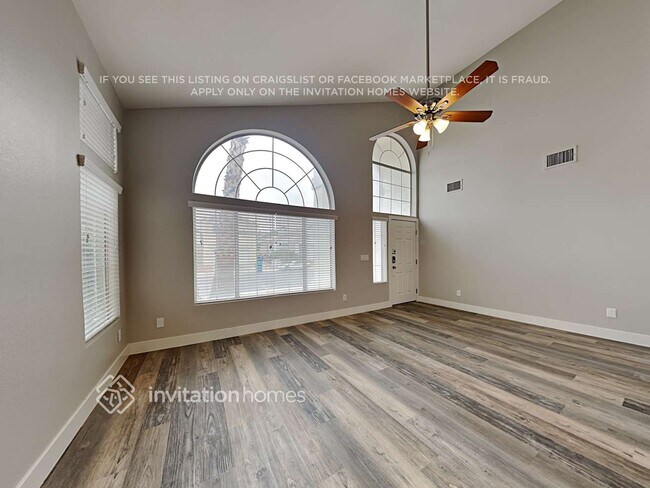 Foto del edificio - 8712 Dusty Wagon Ave