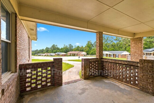 Foto del edificio - 2941 Rollingwood Dr