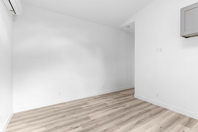 Foto del edificio - 12602 Kensington Ln