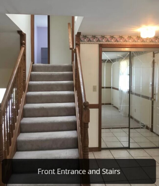 Building Photo - 151 Mapleleaf Dr