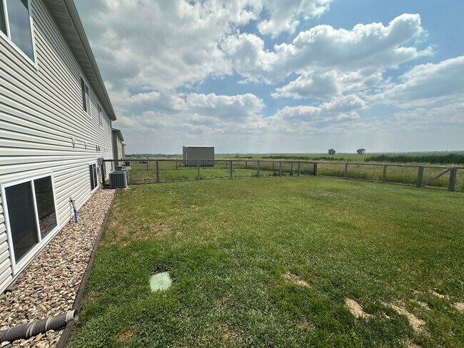 Foto del edificio - 4 Bedroom Townhome