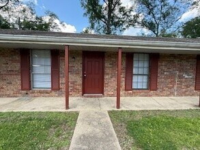 Building Photo - 45147 Durbin Rd