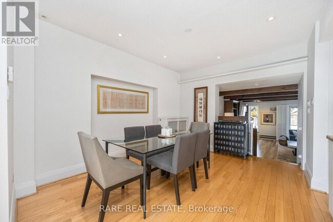 Photo du bâtiment - 106 Melrose Ave