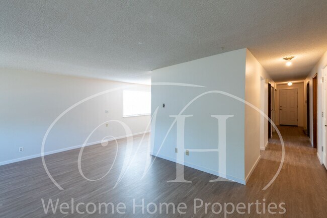 Foto del edificio - 2 Bedroom Duplex Apartment with Garage and...