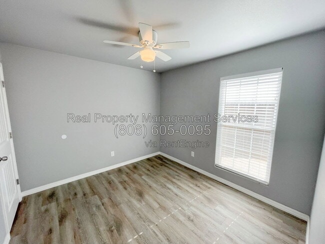 Building Photo - 1306 N Clinton Ave