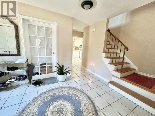 Building Photo - 16 Gloxinia Crescent