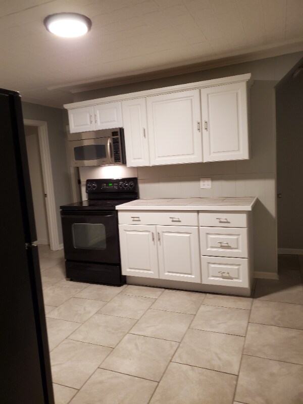 Building Photo - 115 Clay St