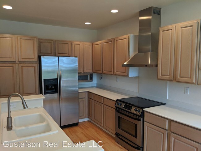 Building Photo - 1291 Moanalualani Way