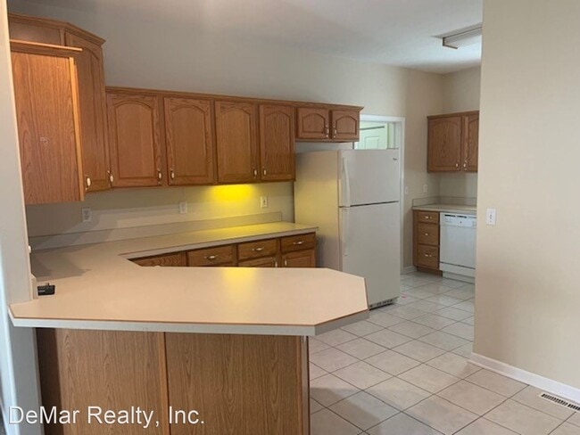 Building Photo - 2 br, 2 bath House - 603 S. Raccoon Rd Unit 3