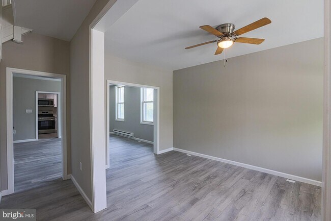 Building Photo - 2819 Presbury St