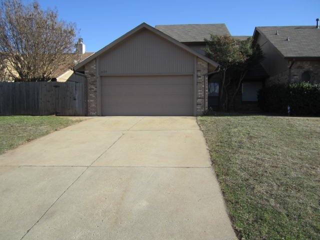 Foto principal - 6124 Gaelic Glen Dr