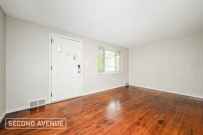 Building Photo - 256 Ohio St