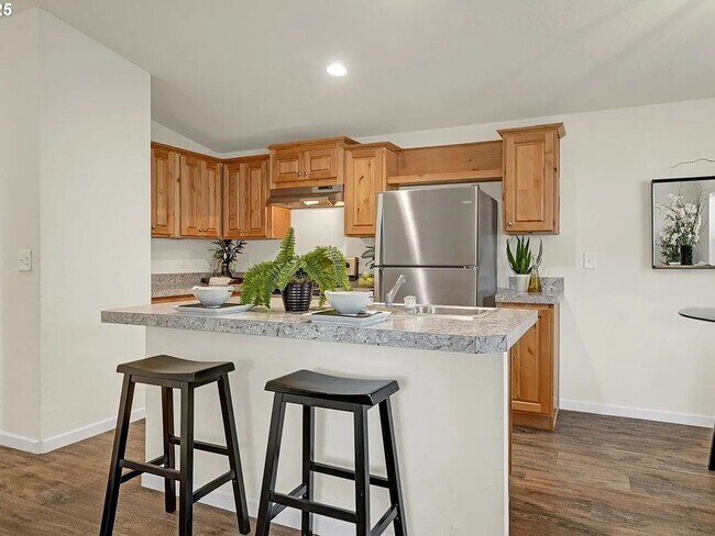 Foto del edificio - 2-Bedroom 1-Bathroom home in Springfield