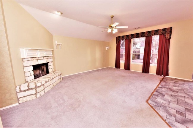 Building Photo - 1622 Mallard Dr