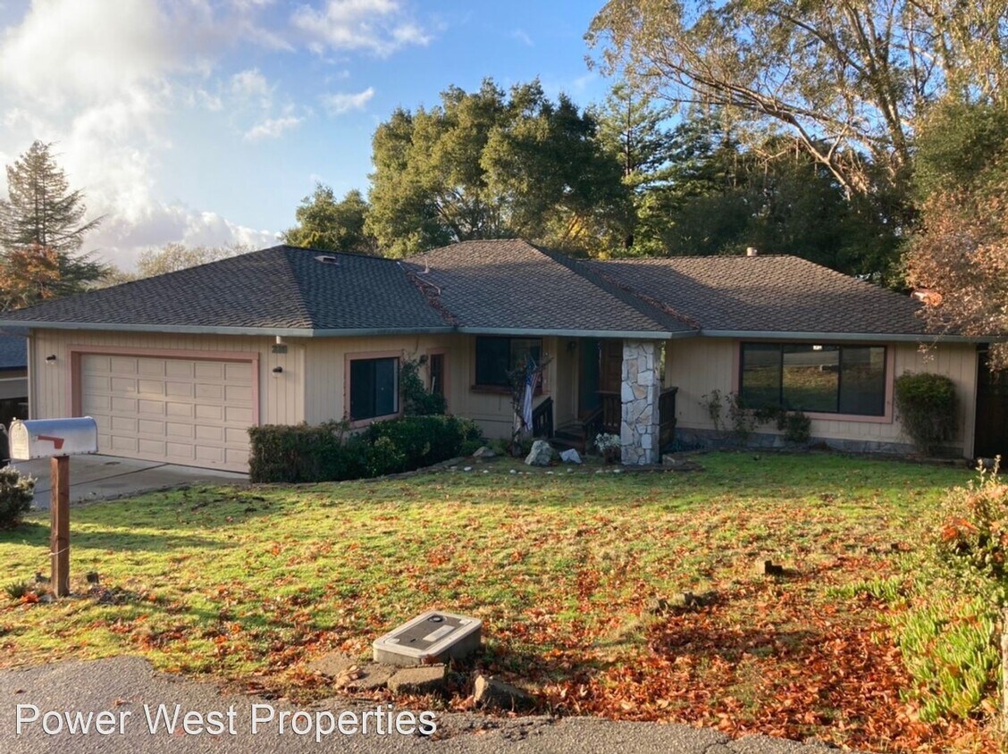 3 br, 2 bath House 219 Burlwood Drive House Rental in Scotts Valley