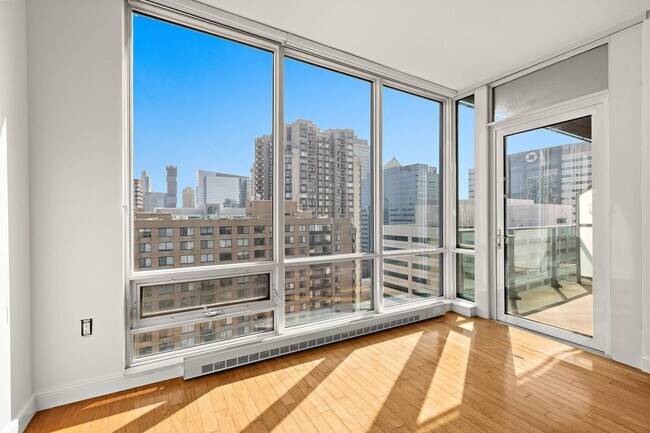 Foto del edificio - 20 Newport Pkwy