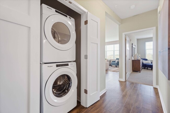 Seasons at Mount Pleasant In-Unit Washer and Dryer - Seasons at Mount Pleasant