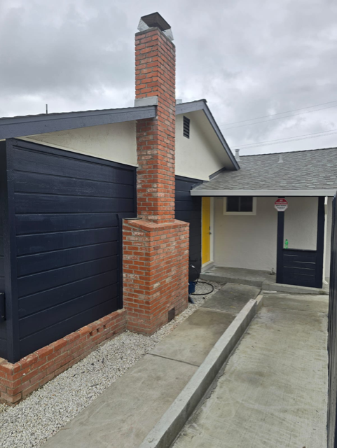 Primary Photo - 351 Swan Way