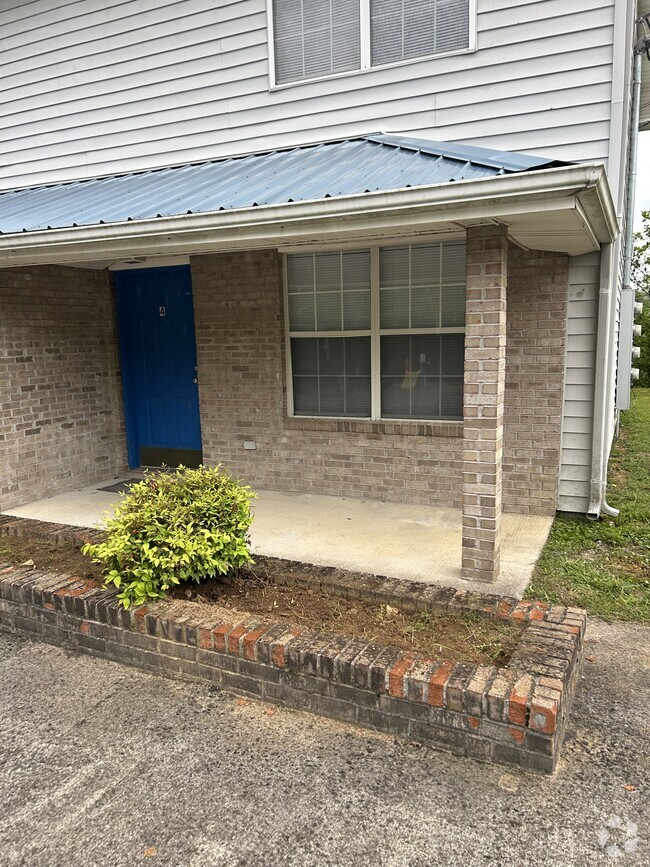 Building Photo - 244 Burkhardt Way