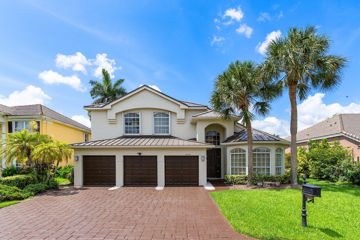 Foto principal - 10250 NW 60th Pl