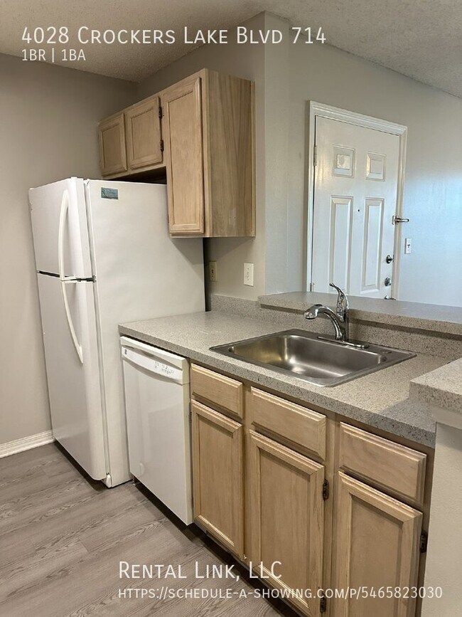 Building Photo - Charming 1-Bedroom Condo – Cozy Living in ...