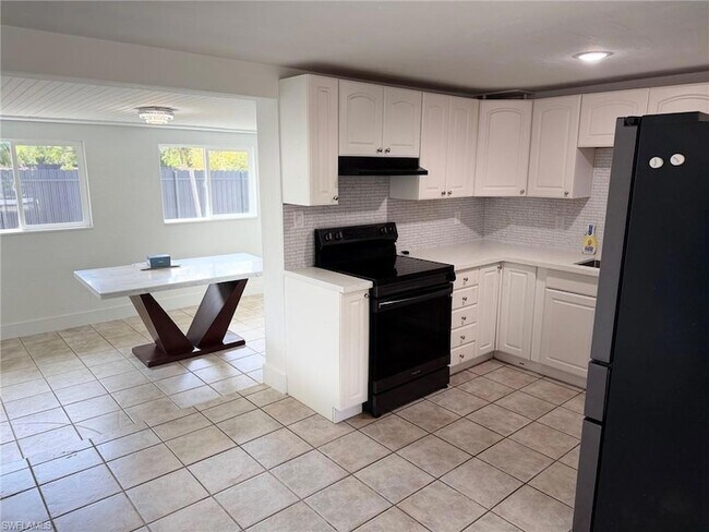 Foto del edificio - 1507 Lavilla Rd