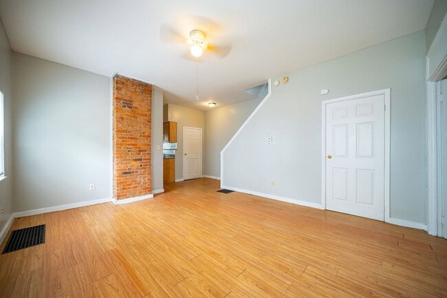 Building Photo - 755 Wager St