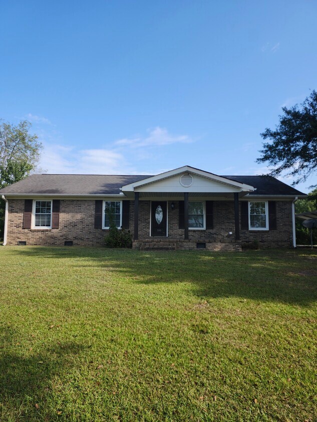 Foto principal - 100 Turner Rd