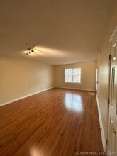 Building Photo - 488 Bedford St